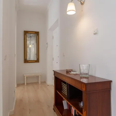 Luminoso Apartamento De Dos Habitaciones Con Vistas A Las Catedral Malaga Exterior photo